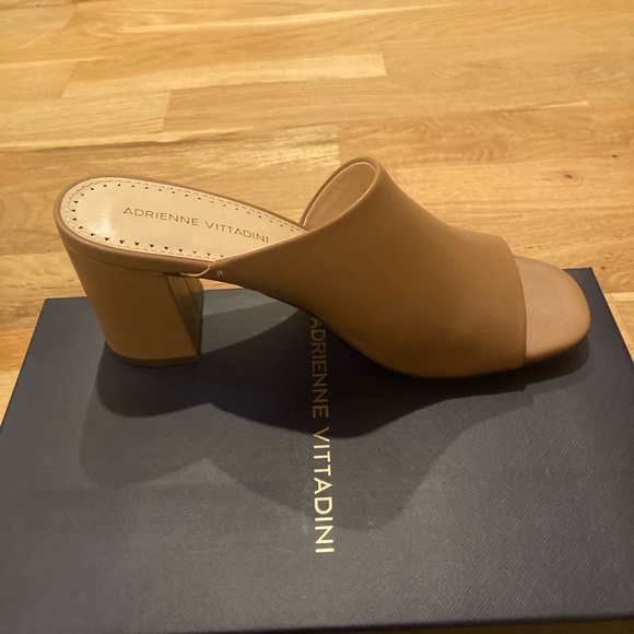 Adrienne Vittadini Beige/Brown Heels - Picture 3 of 4